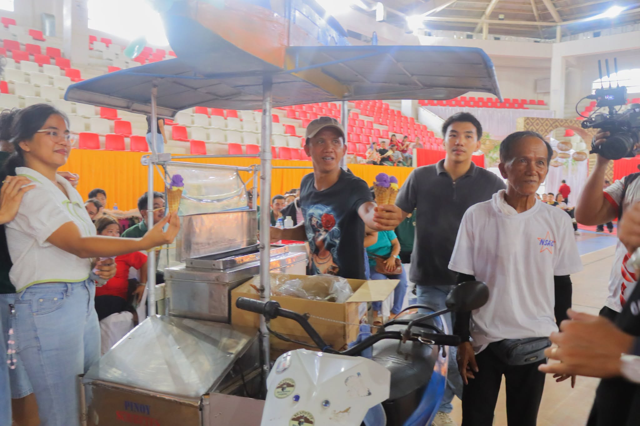 LARO NG LAHI CHAMPIONS  photo 10